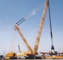 XCMG Manufacturer XGC200 200 Ton Crawler Crane Price